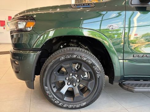New 2026 RAM 1500 Big Horn AWD/4WD image 10