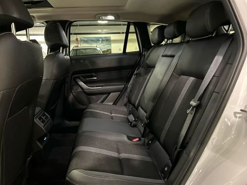 Used 2025 MAZDA CX-50 AWD 2.5 S w/ Premium Package image 24