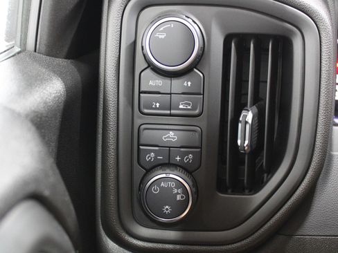 Used 2022 Chevrolet Silverado 1500 Custom AWD/4WD image 38