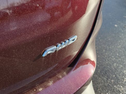 Used 2024 Ford Edge SEL w/ Convenience Package image 6