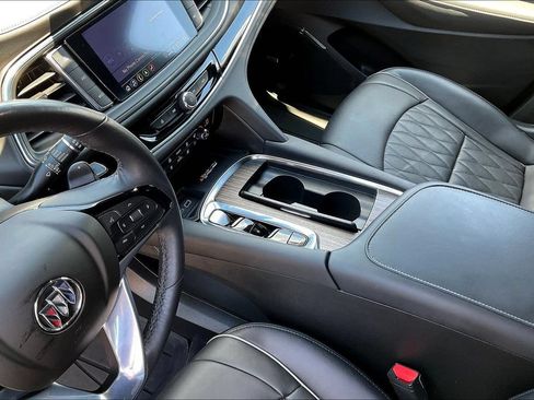 Used 2023 Buick Enclave Avenir w/ Trailering Package, 5000 lbs. AWD/4WD image 9