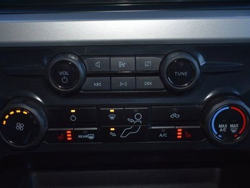 Used 2024 Ford F350 XLT w/ XLT Premium Package image 31