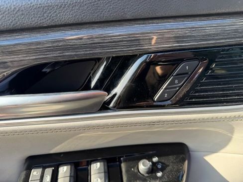 Used 2022 Jeep Wagoneer Series II w/ Rear Seat Video Group 1 image 21