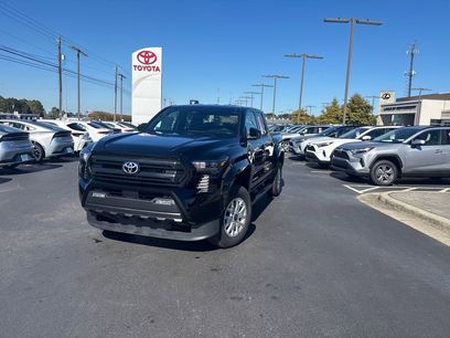 New 2025 Toyota Tacoma SR5