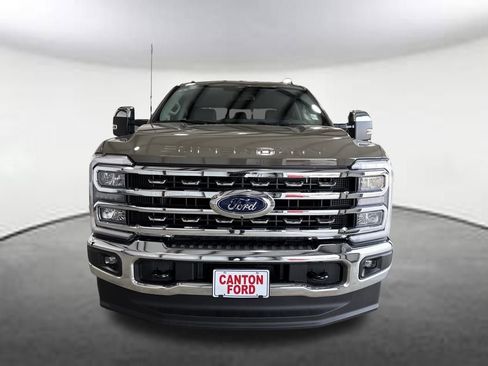 New 2026 Ford F250 Lariat w/ Chrome Package image 8