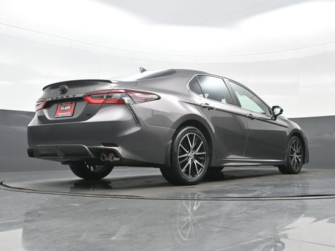 Used 2023 Toyota Camry SE w/ Protection Package (Q2) (TMS) FWD image 31