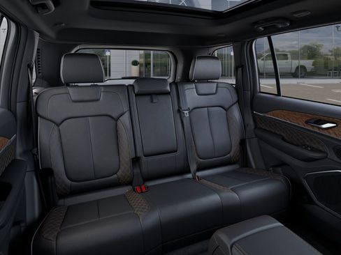 New 2025 Jeep Grand Cherokee Summit image 18