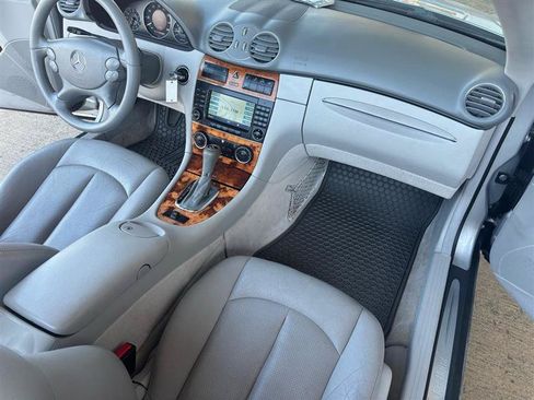 Used 2005 Mercedes-Benz CLK 500 Cabriolet image 17
