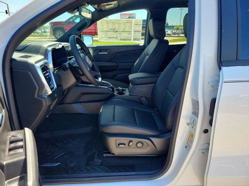 New 2026 GMC Canyon Elevation w/ Convenience Package RWD image 10