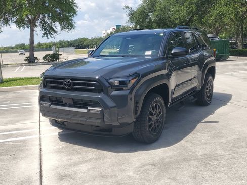 Certified 2026 Toyota 4Runner SR5 AWD/4WD image 7