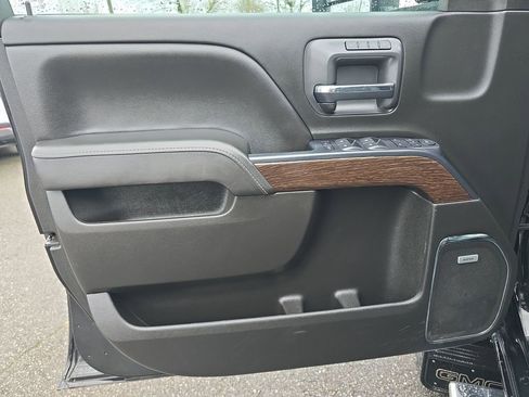 Certified 2019 GMC Sierra 2500 Denali image 26