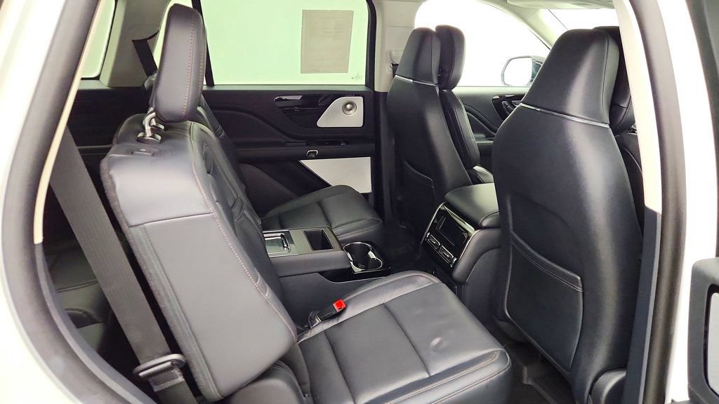 Used 2026 Lincoln Aviator Reserve AWD/4WD image 21