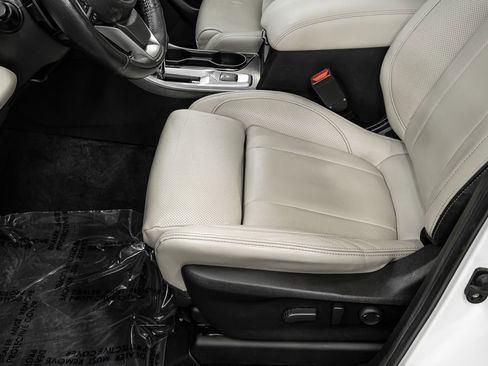 Used 2022 Subaru Ascent Limited w/ Technology Package image 38