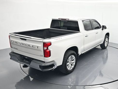 Used 2021 Chevrolet Silverado 1500 LTZ w/ LTZ Convenience Package II AWD/4WD image 34