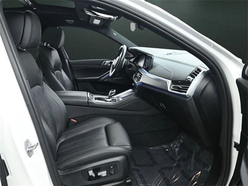 Used 2020 BMW X6 M50i w/ Executive Package image 23