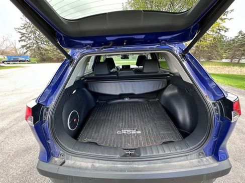 Used 2023 Toyota Corolla Cross XLE w/ Convenience Package image 10