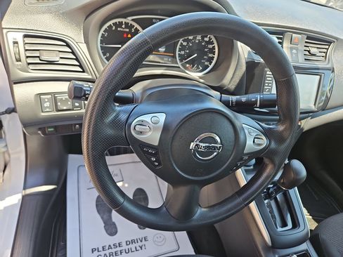 Used 2019 Nissan Sentra S FWD image 14
