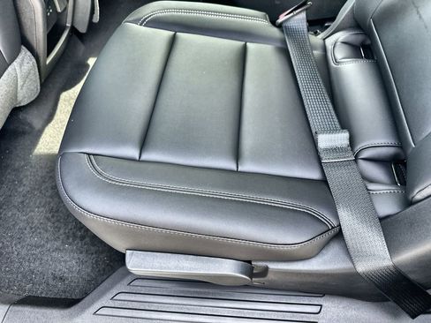 New 2026 GMC Acadia Elevation w/ Elevation Premium Package image 17