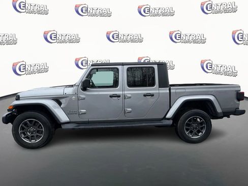 Used 2020 Jeep Gladiator Overland image 8