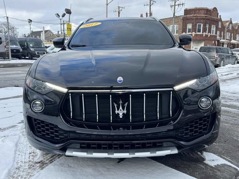 Used 2017 Maserati Levante image 2