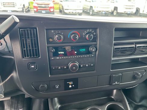 Used 2024 Chevrolet Express 2500 w/ Driver Convenience Package image 31