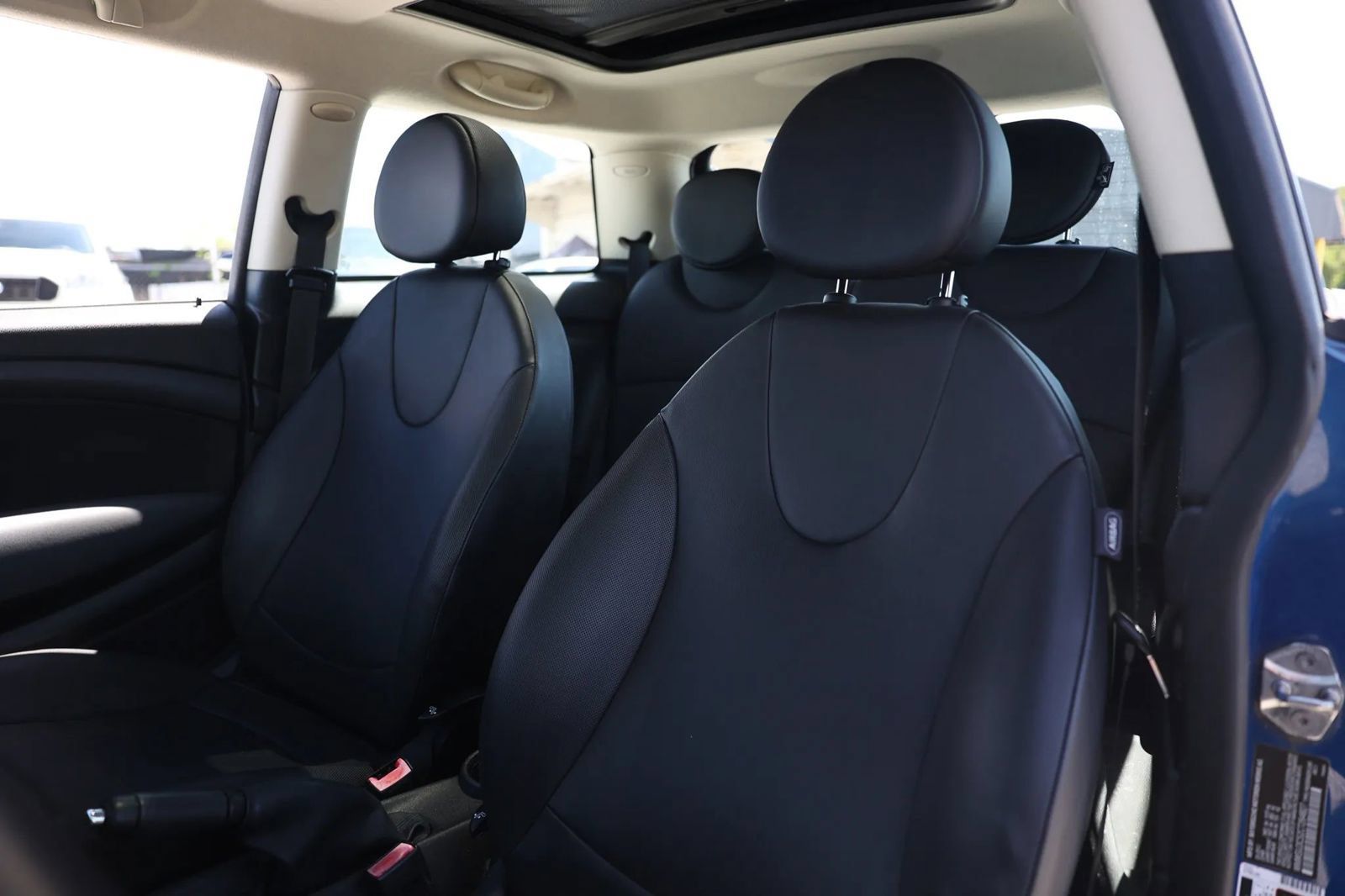 Used 2012 MINI Cooper Hardtop FWD image 15