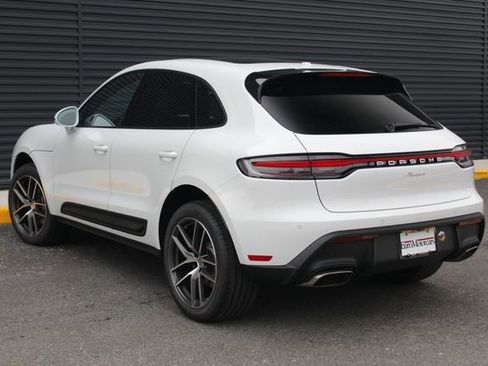 New 2026 Porsche Macan image 3