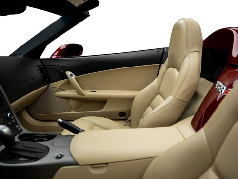 Used 2007 Chevrolet Corvette Convertible w/ Preferred Equipment Group RWD image 52