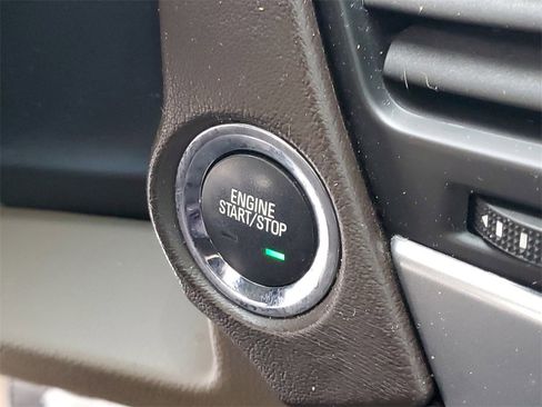 Used 2016 Chevrolet Suburban LT image 35