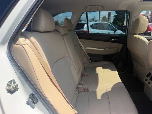 Used 2017 Subaru Outback 2.5i Limited AWD/4WD image 27