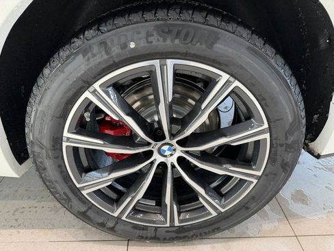 New 2026 BMW X5 xDrive40i w/ M Sport Package image 7