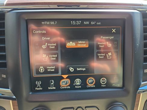 Used 2013 RAM 1500 Laramie w/ Convenience Group image 22