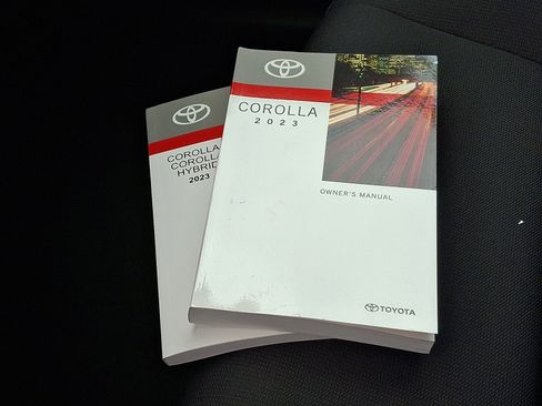 Certified 2023 Toyota Corolla LE image 25