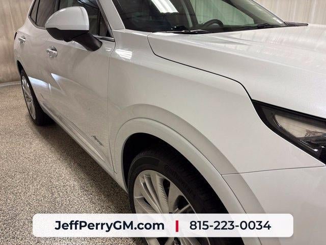 Used 2025 Buick Envision Avenir AWD/4WD image 8