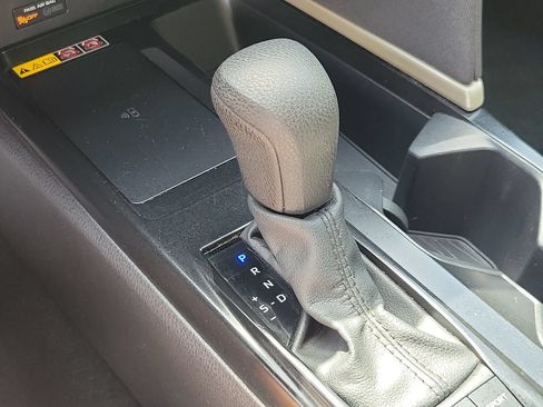 Used 2025 Toyota Camry LE FWD image 28