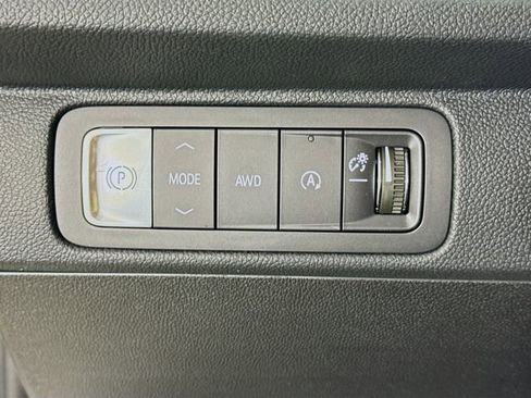 New 2026 Chevrolet Traverse RS AWD/4WD image 12