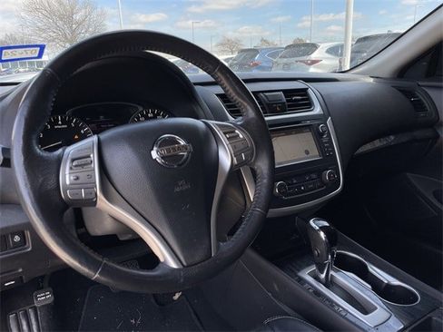 Used 2016 Nissan Altima 2.5 SL w/ 2.5 Technology w/LED Package image 10