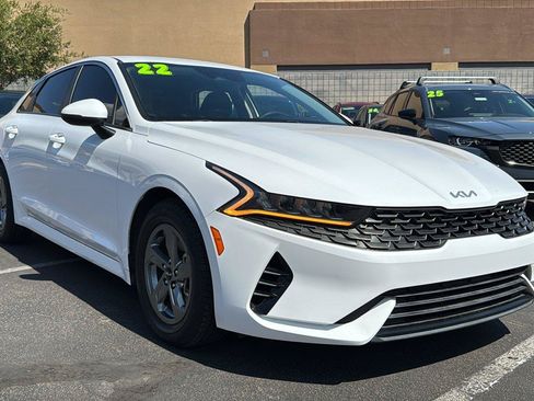 Used 2022 Kia K5 LXS FWD image 1