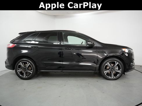 Used 2019 Ford Edge ST w/ Convenience Package image 5