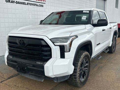 Used 2023 Toyota Tundra SR5 image 1