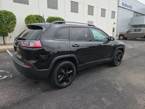 Used 2020 Jeep Cherokee Latitude Plus AWD/4WD image 8