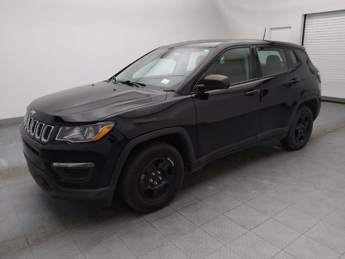 Used 2020 Jeep Compass Sport w/ Tech Group FWD image 2