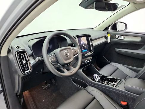 New 2026 Volvo XC40 B5 Plus w/ Climate Package AWD/4WD image 16