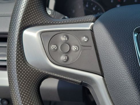 Used 2024 GMC Terrain SLE FWD image 21