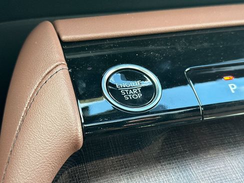 New 2026 Lincoln Navigator L Reserve AWD/4WD image 23
