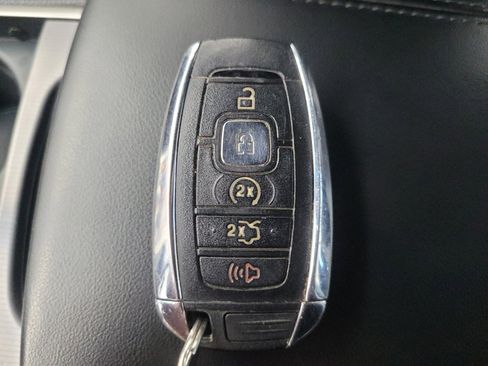 Used 2018 Lincoln MKZ Select w/ Select Plus Package image 32