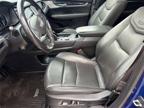 Certified 2023 Cadillac XT5 Premium Luxury w/ LPO, Floor Liner Package image 16