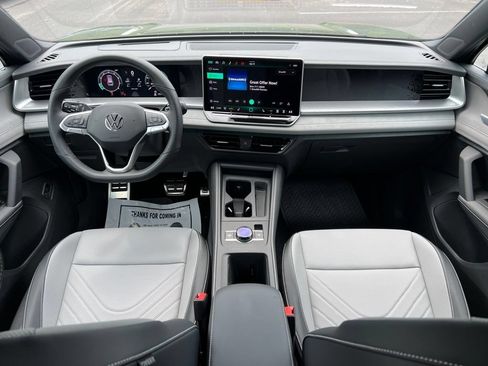 New 2026 Volkswagen Tiguan SE R-Line AWD/4WD image 25