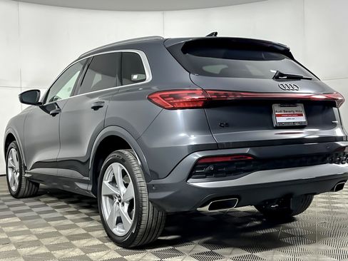 Used 2025 Audi Q5 Premium Plus w/ Premium Plus AWD/4WD image 3