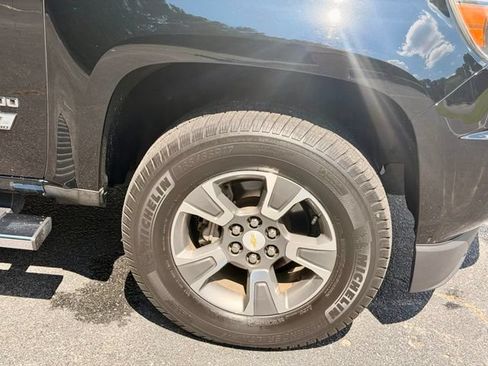 Used 2017 Chevrolet Colorado Z71 w/ Z71 Midnight Edition AWD/4WD image 29